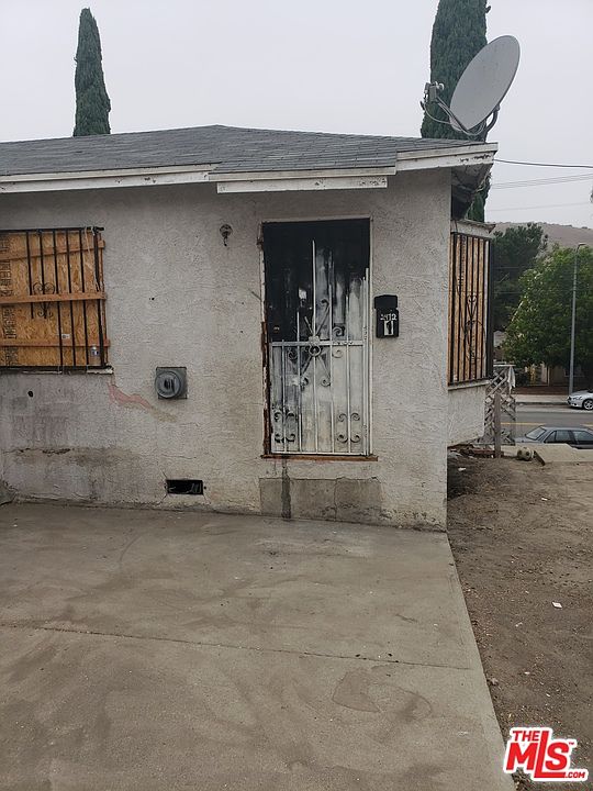 1st image of 2418 N Eastern Ave