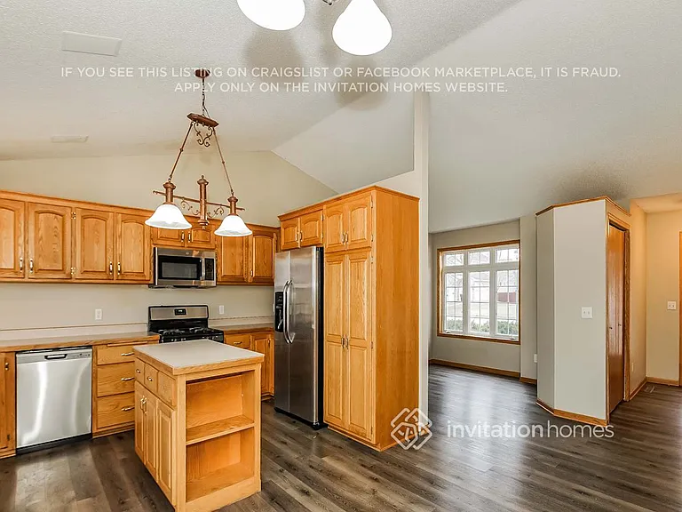 13893 Goldenrod St NW — Photo 10
