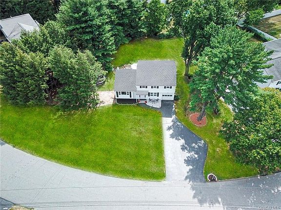 2nd image of 3496 Flanders Dr