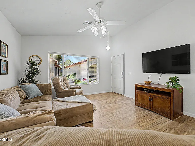 1120 N Val Vista Dr #95 — Photo 4