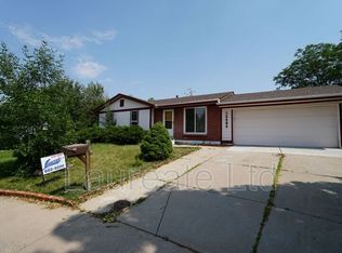 2484 S Laredo St, Aurora, CO 80013