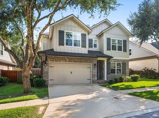 175 Laurel Oaks Dr, Freeport, FL 32439