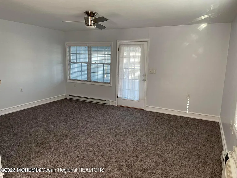 393 Chesterfield Ct #A — Photo 4