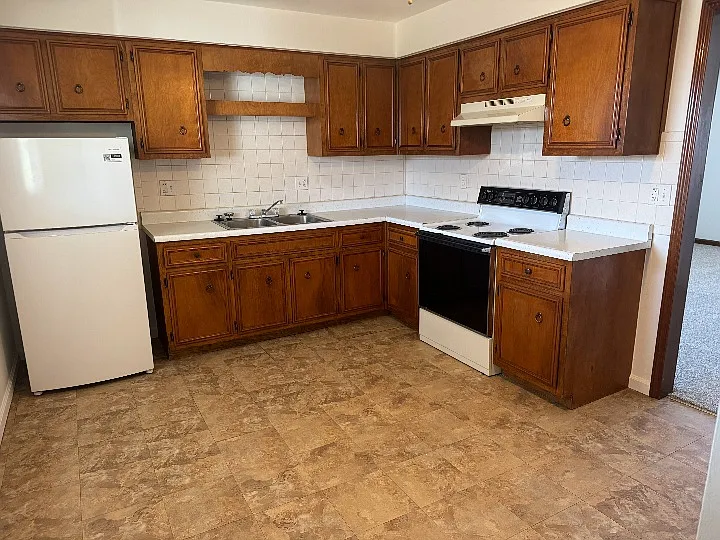 1 bed, 725 sqft, $945 — Photo 3
