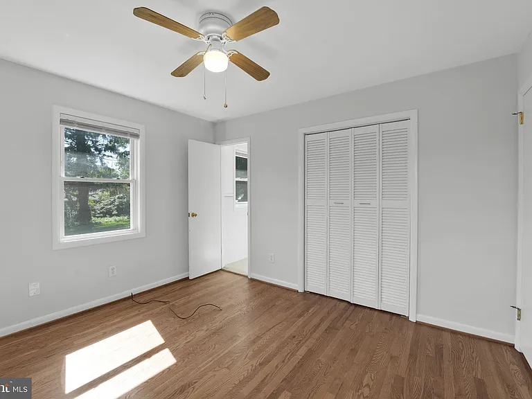 810 Wisteria Dr — Photo 12