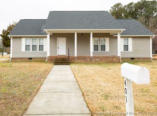 401 W Brocklyn St, Benson, NC 27504