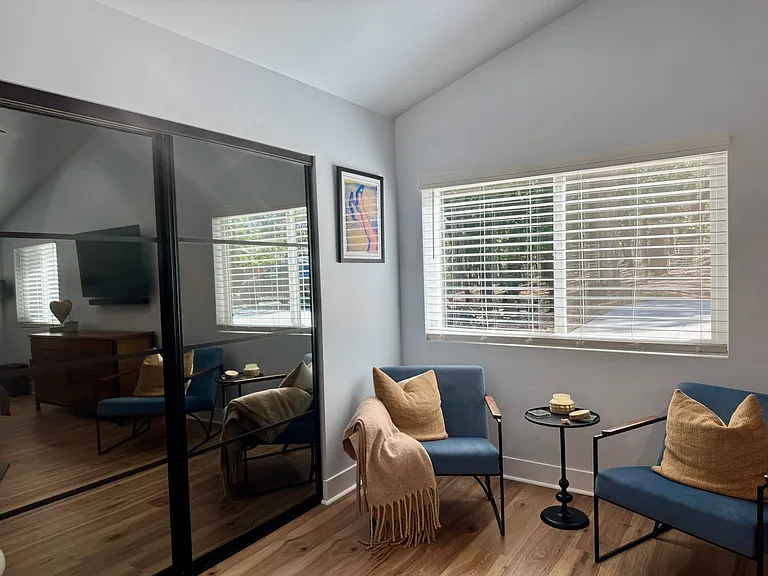 4425 Sierra Springs Dr — Photo 34
