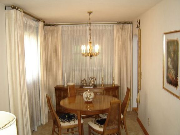 4th image of 617 Rosemont Ave