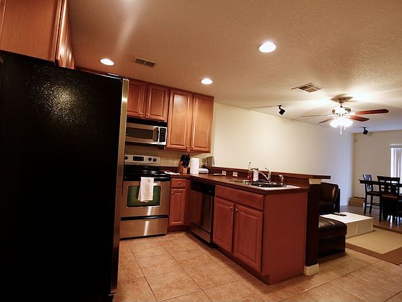 4th image of 4184 Pitch Pine Cir