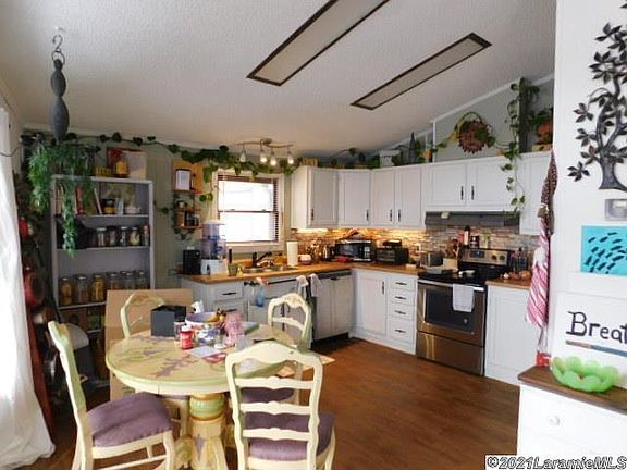 5th image of 530 Beaufort St Spc 6