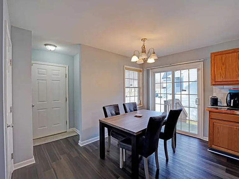 110 Fox Dale Rd — Photo 33