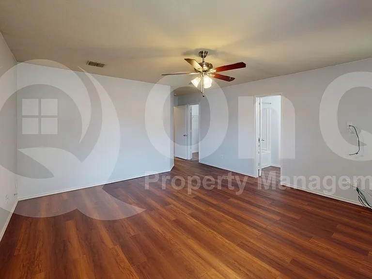 8956 Preakness Cir — Photo 16