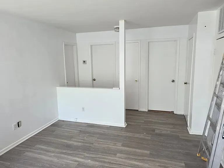 1251 Milton Pl #3B — Photo 5