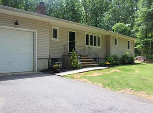 352 Millstone Rd, Millstone Township, NJ 08510