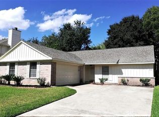 3015 Sleepy Hollow Dr, Sugar Land, TX 77479