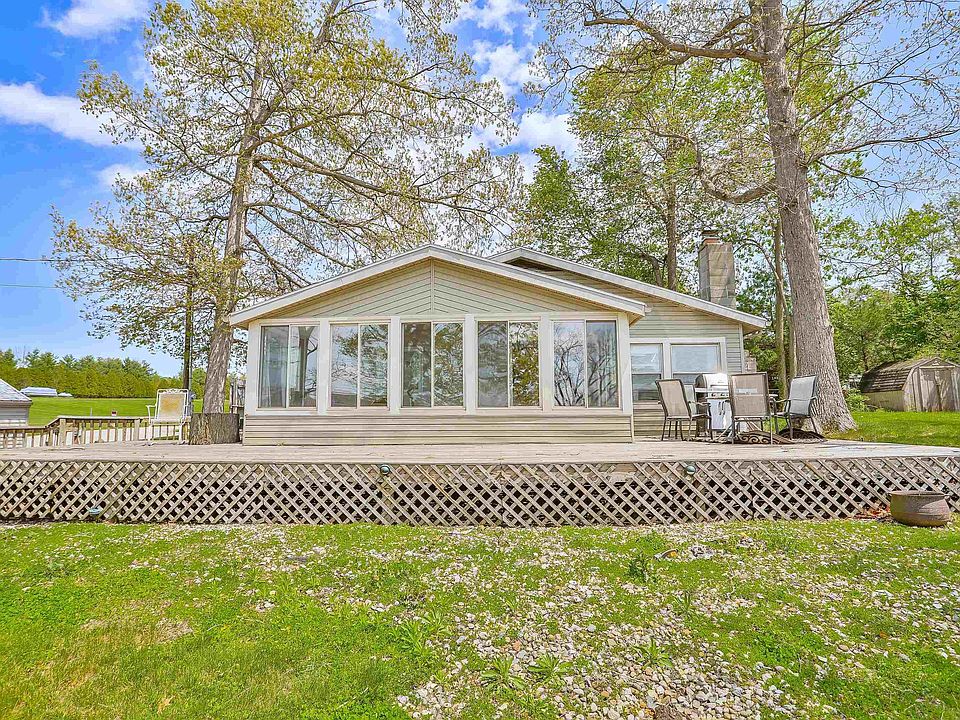 1st image of 836 Chapman Lake Dr