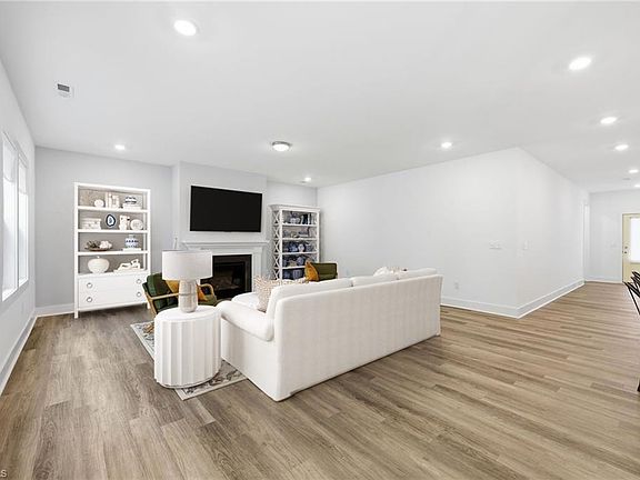 5th image of 1063 Grey Flint Pl