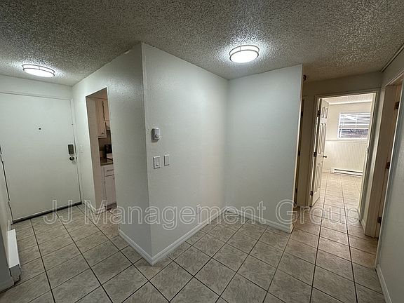 5th image of 1723 W 8th Ave APT 1