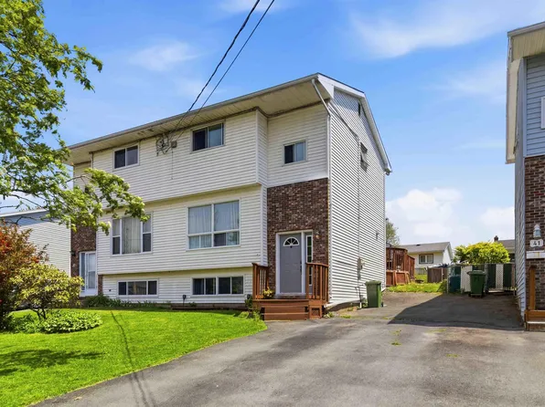 39 Pondicherry Cres, Halifax, NS B2W 5C4