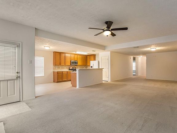 4th image of 18127 Emerybrook Ct