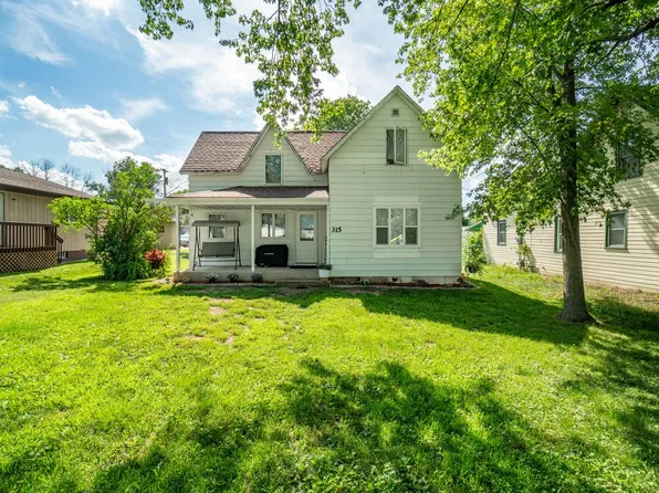 315 S Woodworth Street, Elmwood, WI 54740
