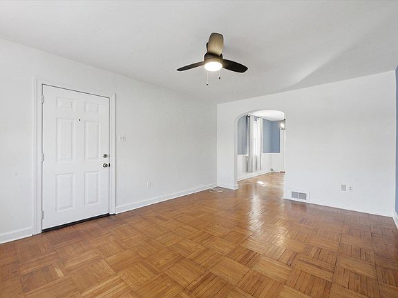 3rd image of 615 Michell St