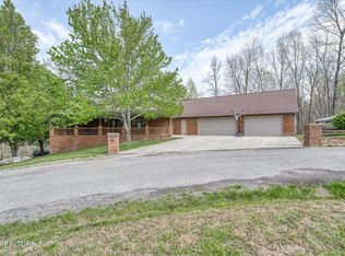 169 Catoosa Canyon Dr, Crossville, TN 38571