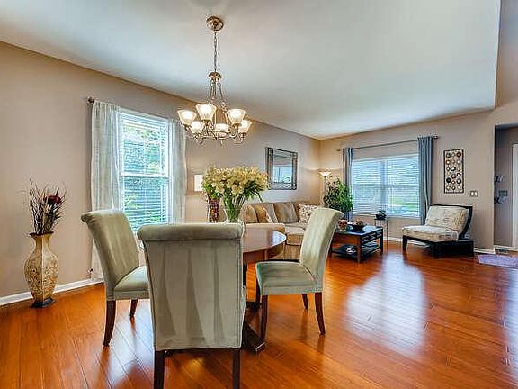 5th image of 147 Cedarfield Dr