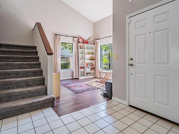 3rd image of 16105 Stowe Ct