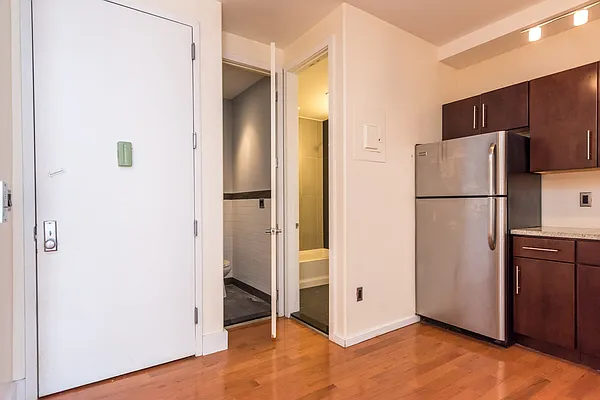 Rented by Nooklyn NYC LLC | media 36