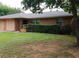 2802 N Country Club Rd, Duncan, OK 73533