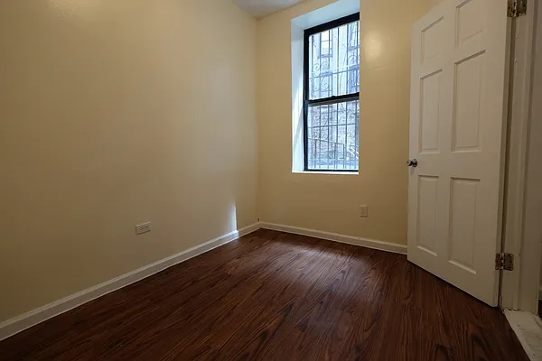 Rented by Keller Williams NYC | media 13