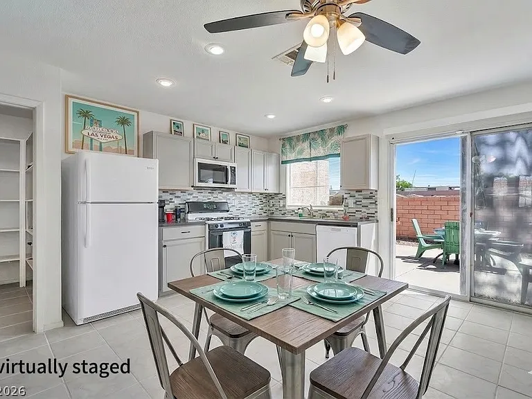 848 Angelus Oaks Dr — Photo 8