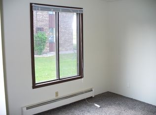 1630 E Longview Dr APT 1, Appleton, WI 54911