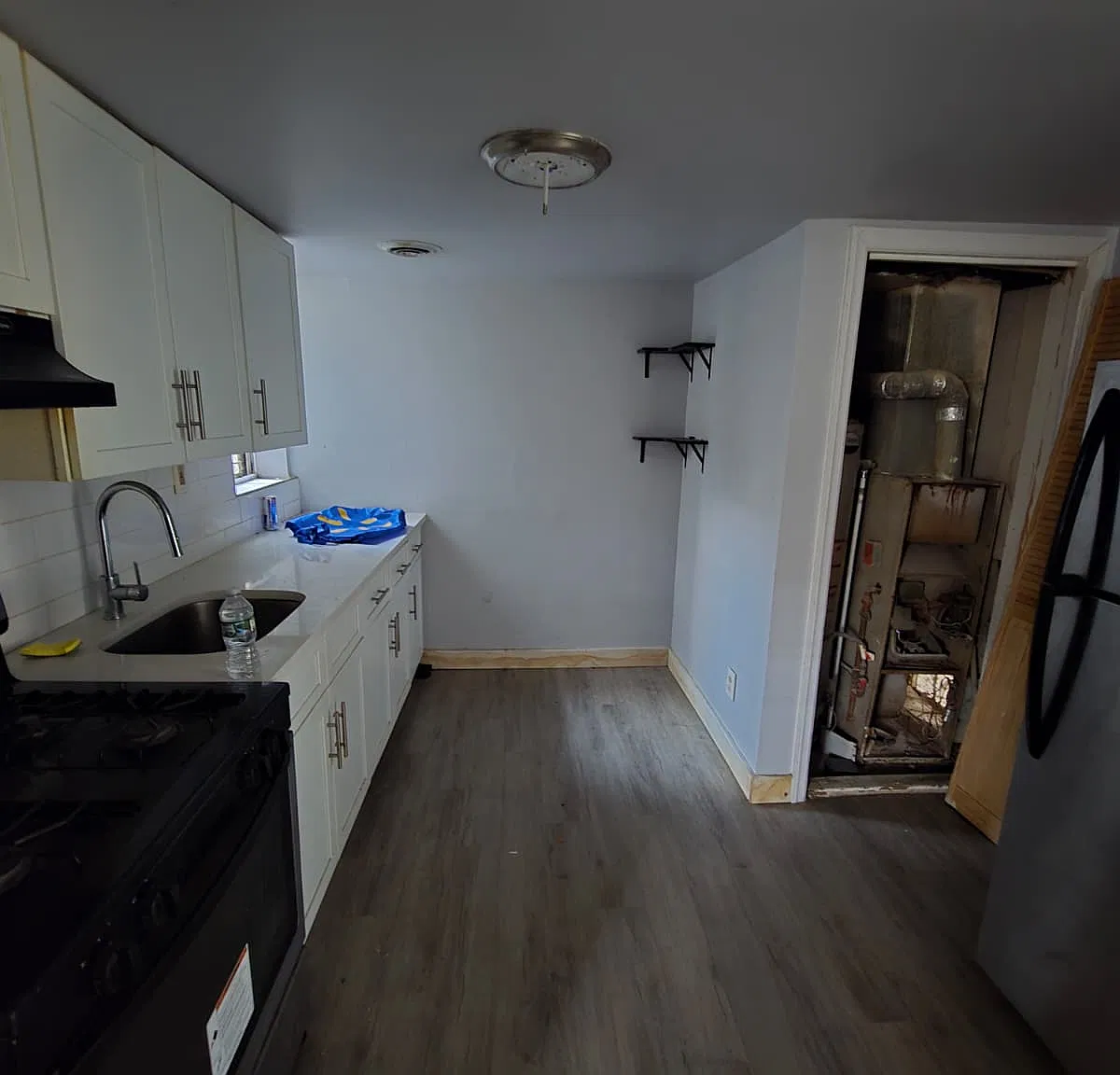 2 bed, $1,900 — Photo 2