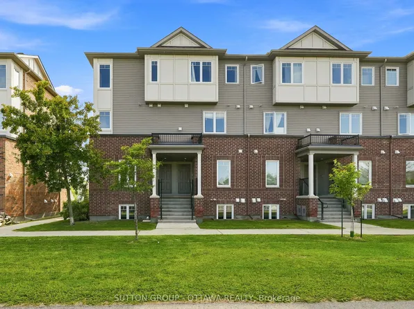 2563 Longfields Dr, Ottawa, ON K2J 2L7