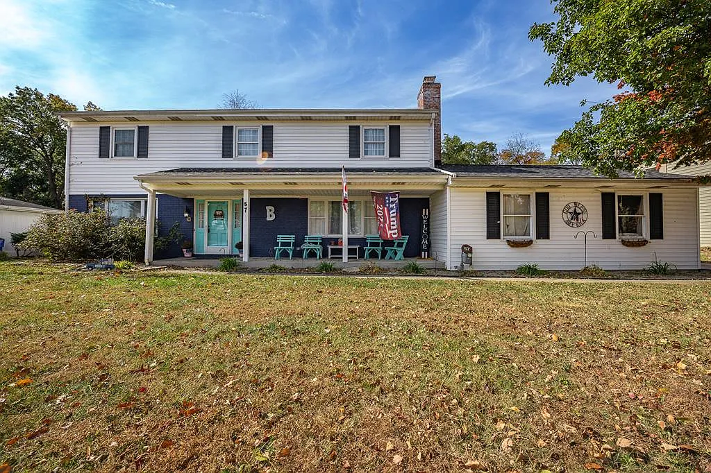 57 Timberlane Dr photo 1