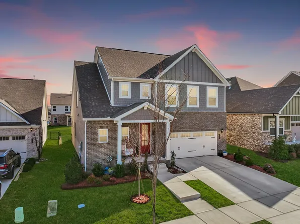 734 Omaha Dr, Gallatin, TN 37066