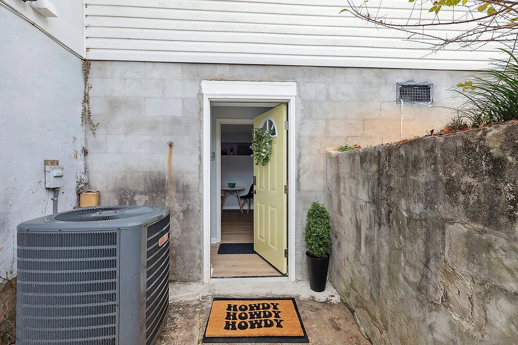 964 Ponder Rd — Photo 3
