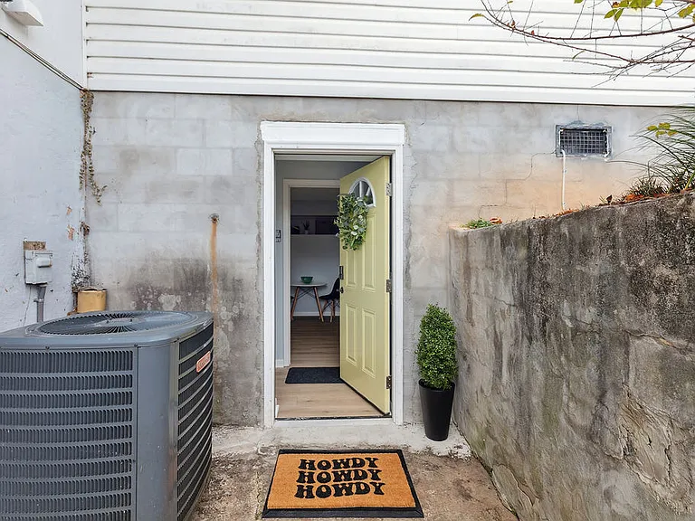 964 Ponder Rd — Photo 3