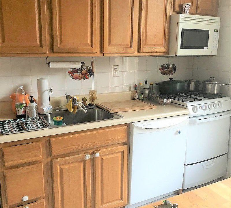 1st image of 2601 24th Ave APT 2A