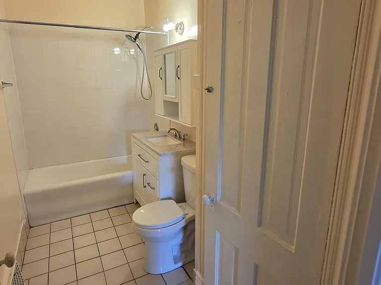 611 Mulberry Pl #1 — Photo 9