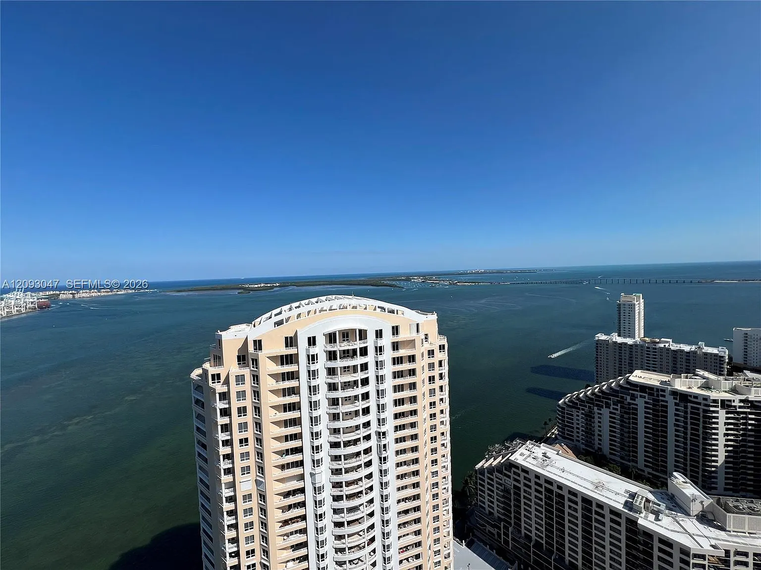 Three Tequesta Point Cond — Photo 2