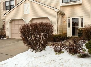 10 Knoll Ct, Matawan, NJ 07747