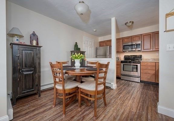 3rd image of 610 S Franklin St APT A204