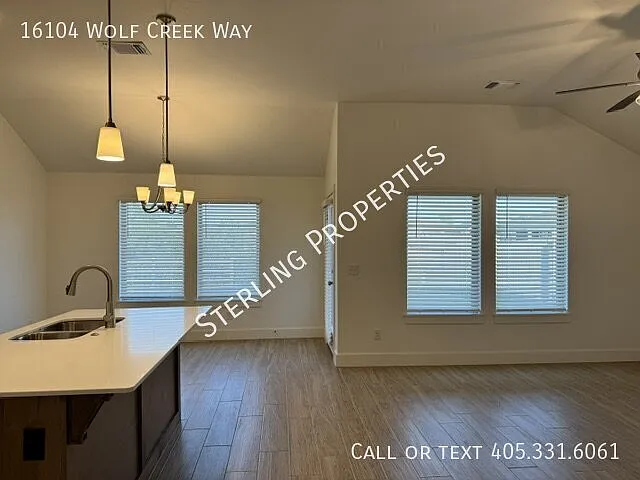 3 bed, 1295 sqft, $1,750 — Photo 4