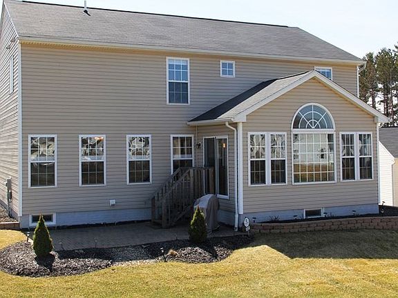 3rd image of 4526 Pleasant Lakes Dr