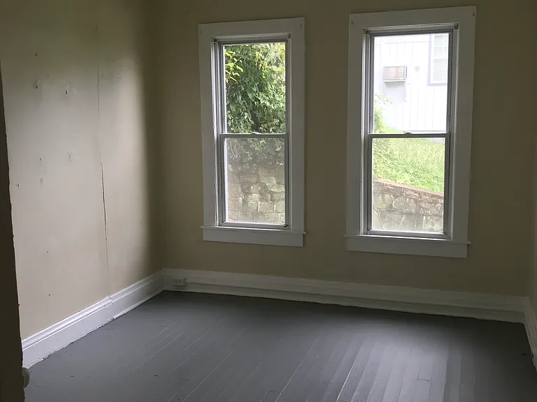 319 View Ave — Photo 10