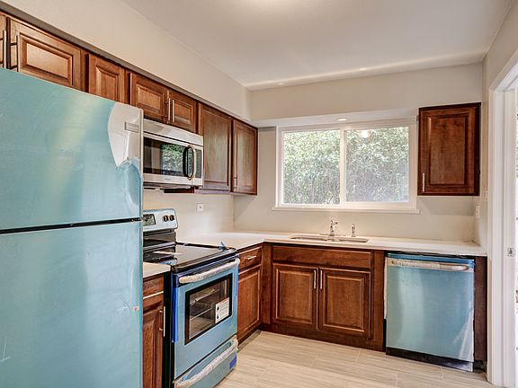 4th image of 5142 W 9th Ave