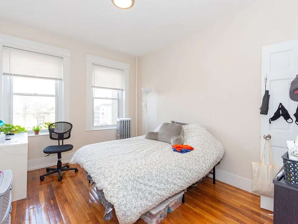 68 Brighton Ave #25